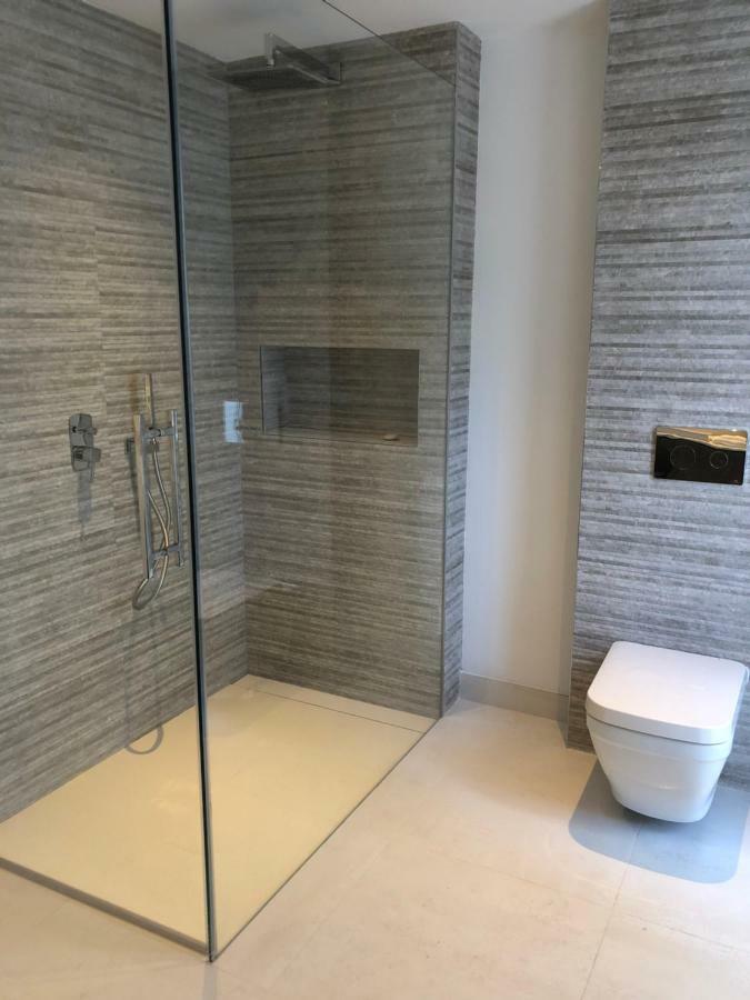 Modern Apartment Puente Romano マルベーリャ エクステリア 写真