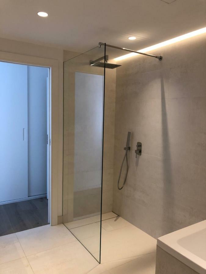 Modern Apartment Puente Romano マルベーリャ エクステリア 写真