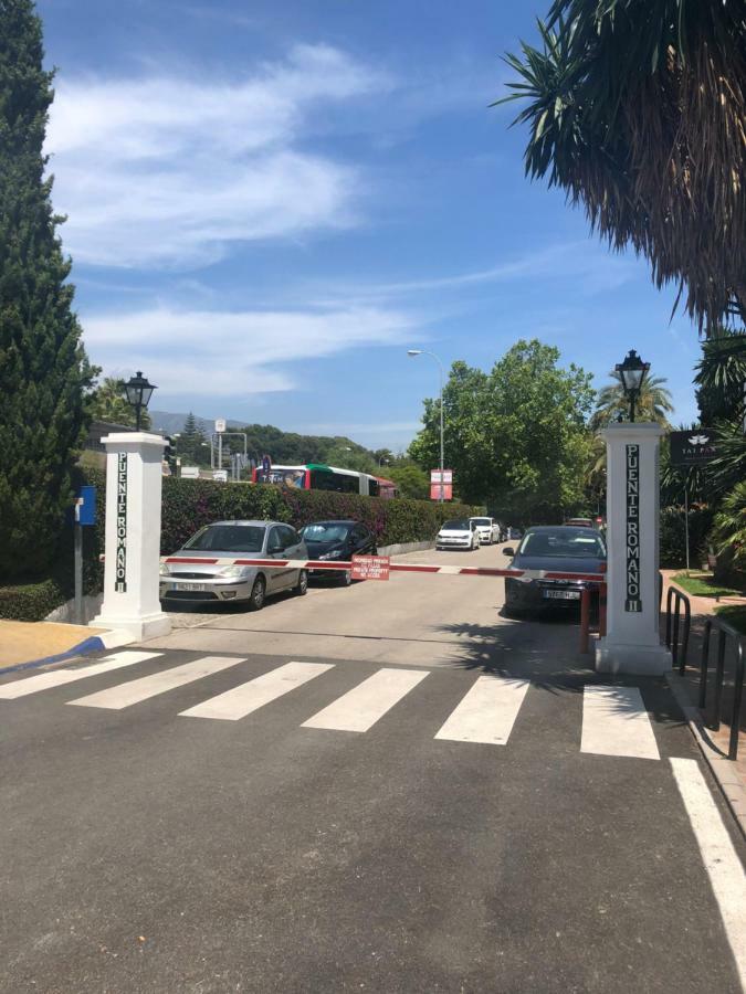 Modern Apartment Puente Romano マルベーリャ エクステリア 写真